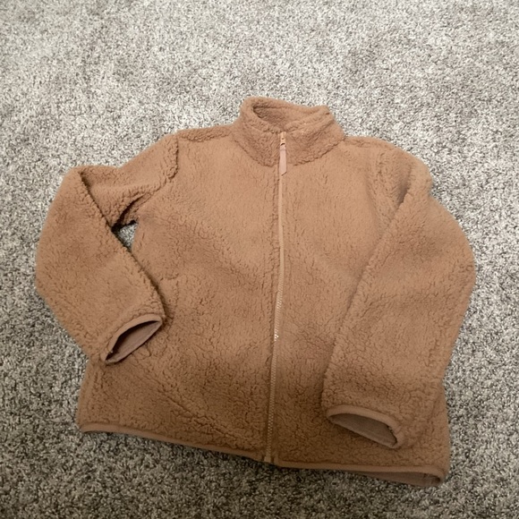 Amazon Essentials Other - Amazon Essentials Kids Tan Fleece Jacket